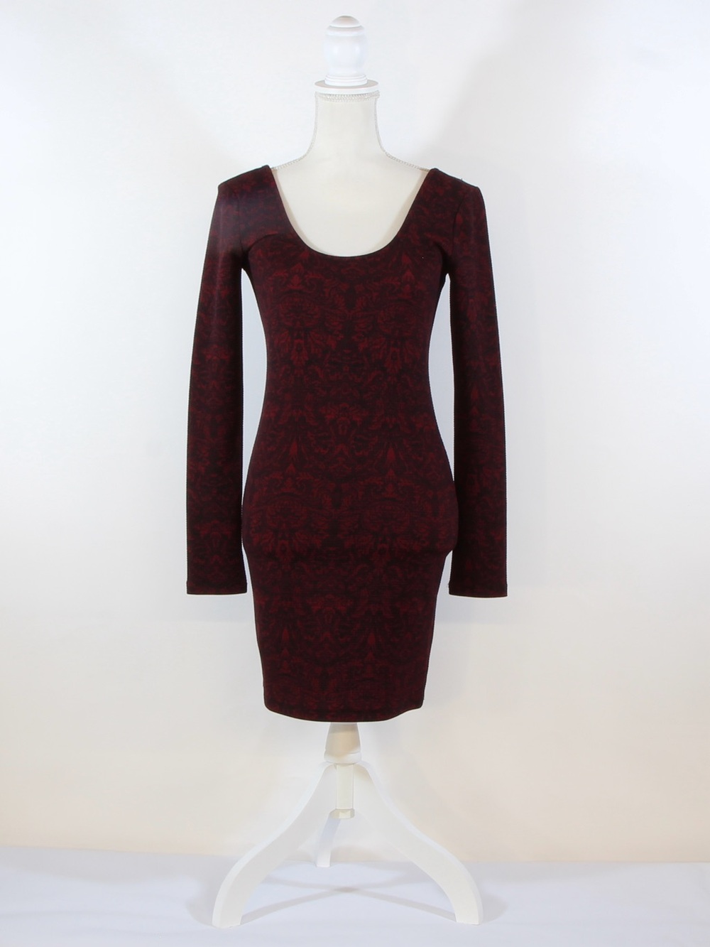 Forever 21 Long Sleeve Scoop Neck Bodycon Dress in Burgundy